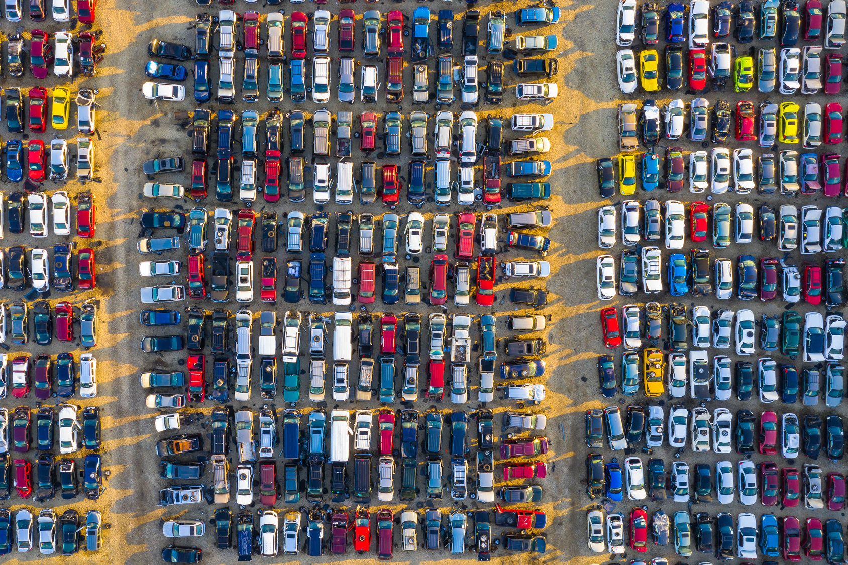 Vendre sa voiture à la casse : bonne ou mauvaise idée ?